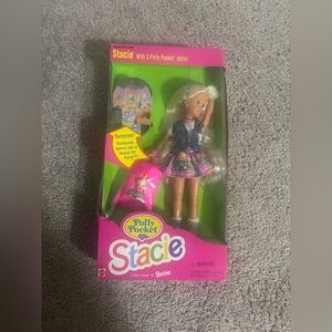 🩷NIB. Barbie Stacie Doll with Polly Pocket
